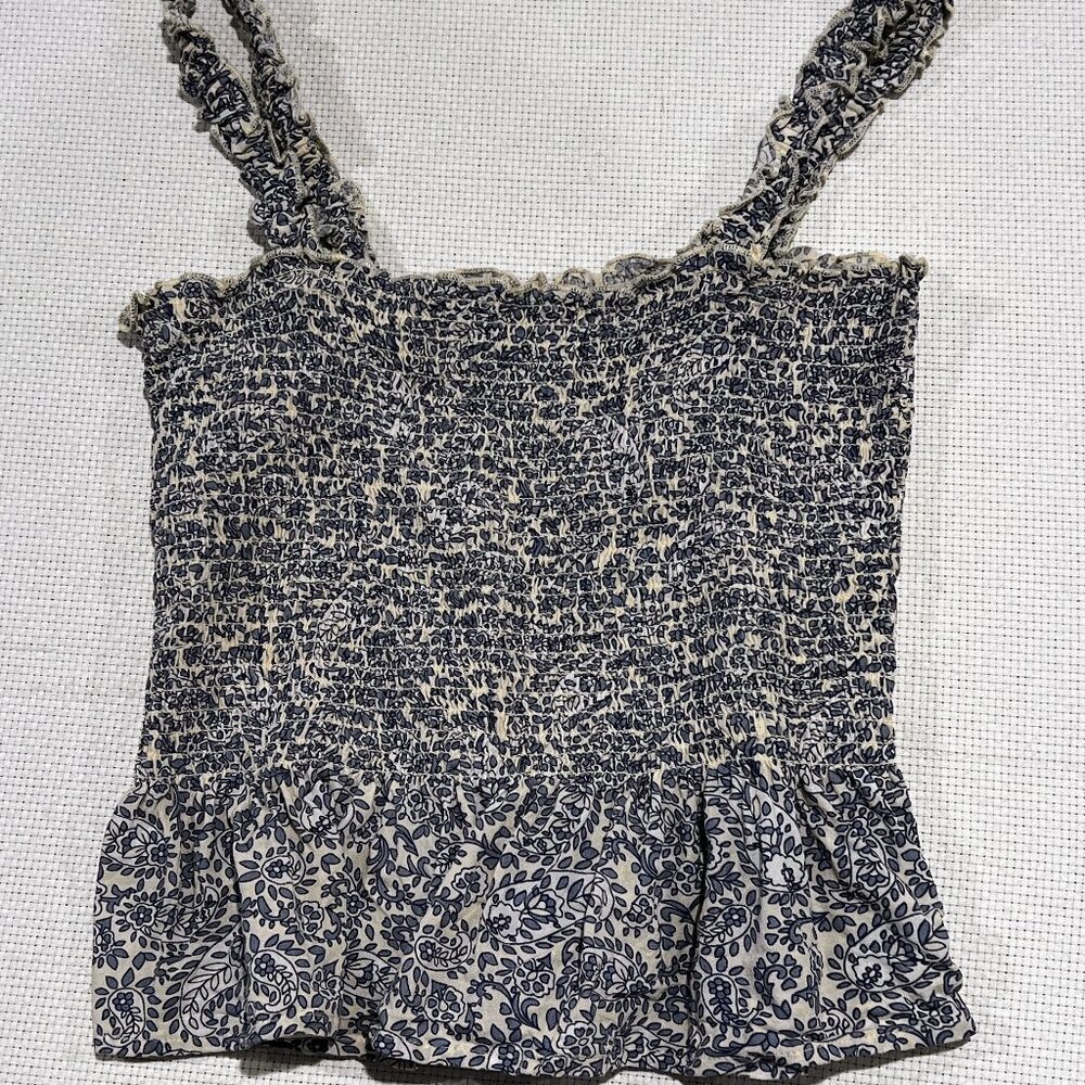 Italian Connection Summer‎ Ditsy Floral Top Smocked Bodice Ruffle Hem Size Small